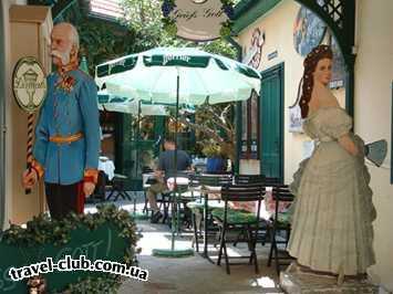  Австрия  Вход в кафе "Damals" в Бадене