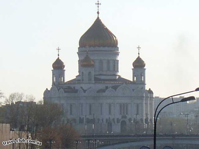  Россия  Москва  Храм Христа Спасителя.Весна 2003.