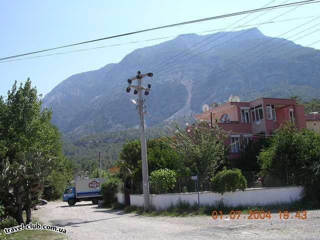  Турция  Кемер  Traum 3*  Traum Otel в посёлке Бельдиби стоит у самой горы, рядом с шо