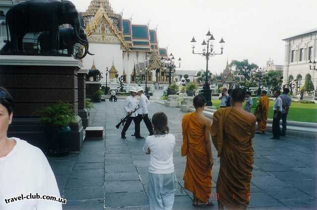  Таиланд  Паттайя  Смена караула у Королевского дворца (Бангкок)