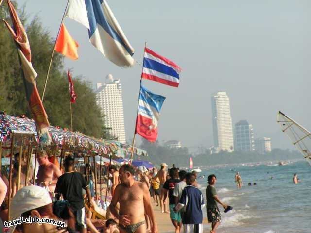  Таиланд  Паттайя  Городской пляж, канун Нового года...