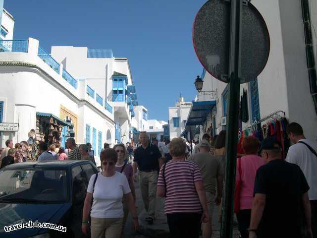  Тунис  улочка в Sidi Bou Said