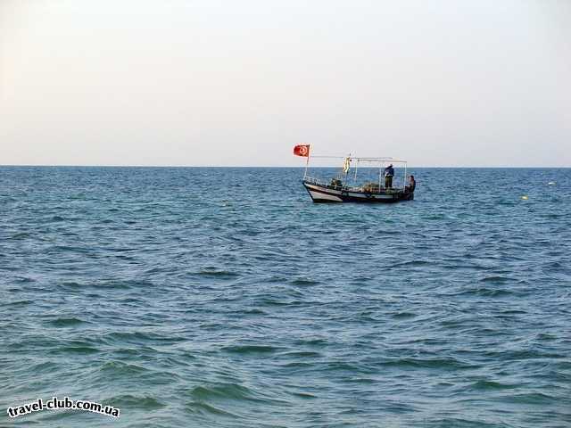  Тунис  Рыбаки близ Эль Кантауи.