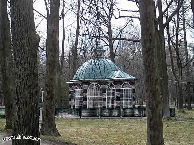  Россия  Ст.Петербург  Петергоф.Петровский парк.