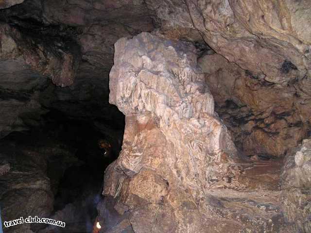  Украина  Крым  Пещера Красная  "хозяин пещеры"