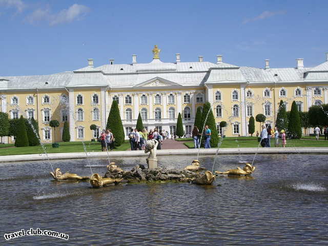  Россия  Ст.Петербург  Петергоф. Большой дворец.