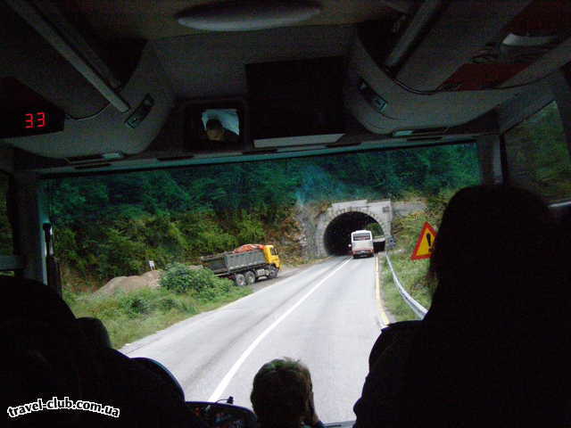  Черногория  Стільки тунелів як в маленькій Чорногорії нема навіть 