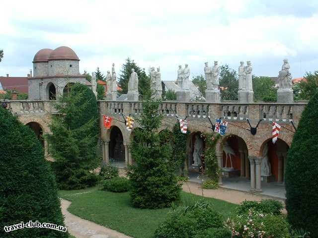  Венгрия  Замок вечной любви