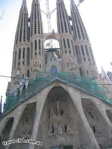  Испания  г. Барселона собор святого семейства стиль модерн.