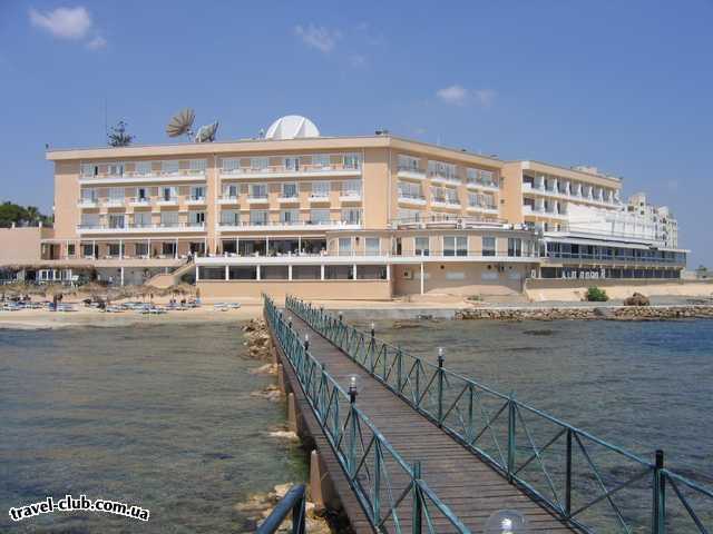  Кипр  Отель в г.Фамагуста