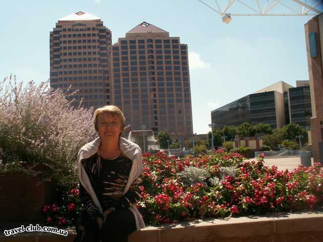  США  New Mexico  Альбукерк  Альбукерк, деловой район города Down Town, площадь Civic Plaza. А