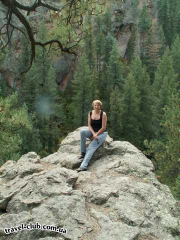  США  New Mexico  Jemez. В горах у водопада Jemez Falls.