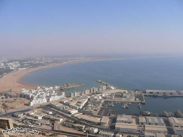  Марокко  Agadir Beach club  Вид с Касбы на бухту Агадира