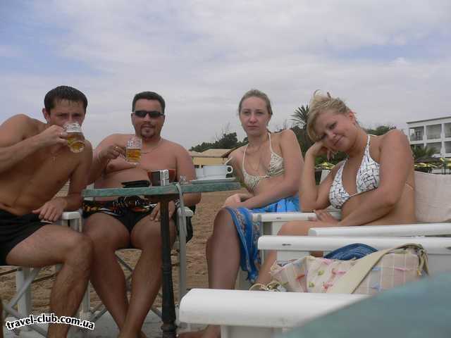  Марокко  Agadir Beach club  По пиву...(местное пиво не очень..более менее Флаг)