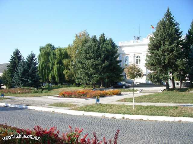 Молдавия  Фалешты (ФЭЛЕШТЬ) центр города Мэрия (Примария)