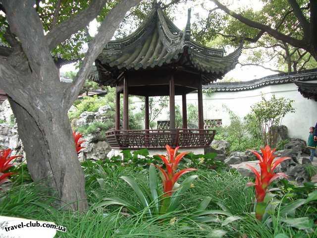  Китай  Шанхай, сад императора, вид на ротонду