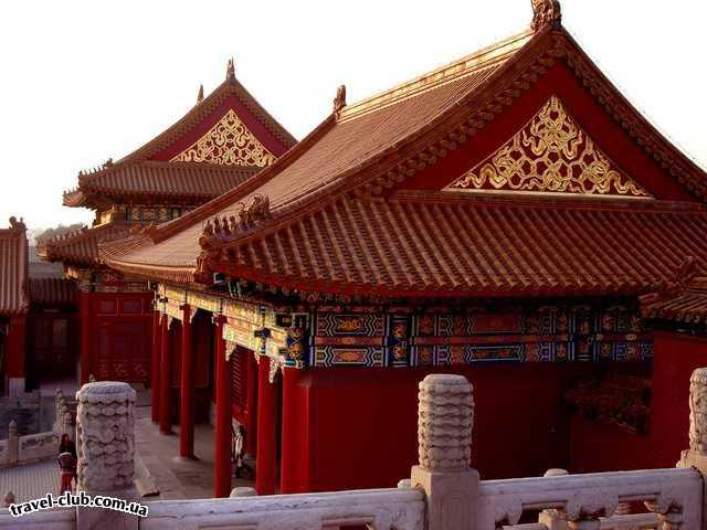  Китай  Пекин, зимний дворец императора, золотые крыши
