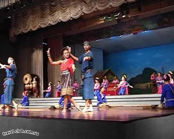  Таиланд  Паттайя  Паттайя Парк  Местные танцы