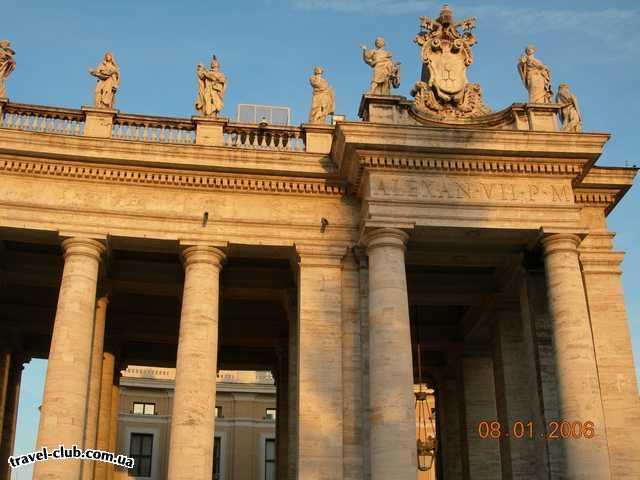  Италия  Рим  Рим, Ватикан, пл.Св Петра<br />
январь 2006г.