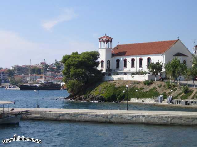  Греция  Халкидики  Porto Carras Grand Resort  Церковь в поселке