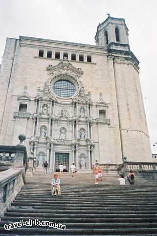 Испания  Жерона.Западный фасад собора-каталонское барокко.