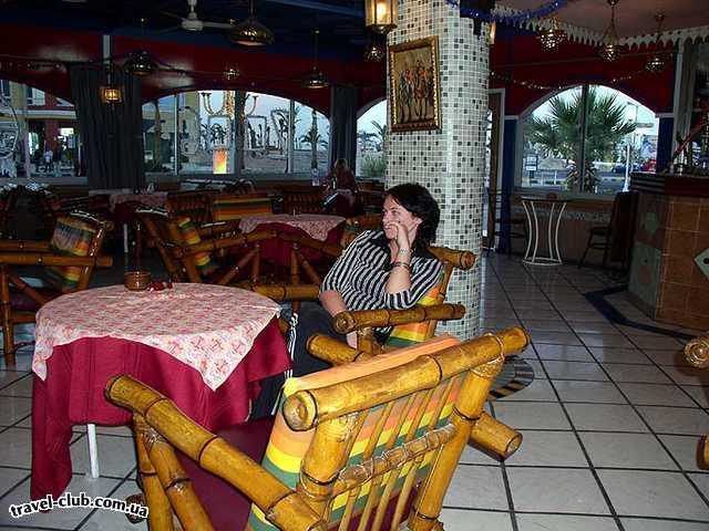  Египет  Хургада  Sultan beach 4*  Кафе рядом с отелем
