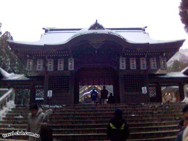  Япония  Вход в храм города NIIGATA