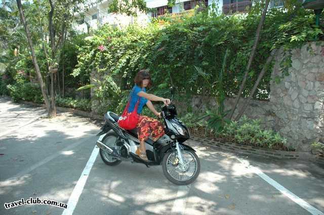  Таиланд  Паттайя  Дрынтоциклет "Ягуар"взятый напрокат на 2 недели