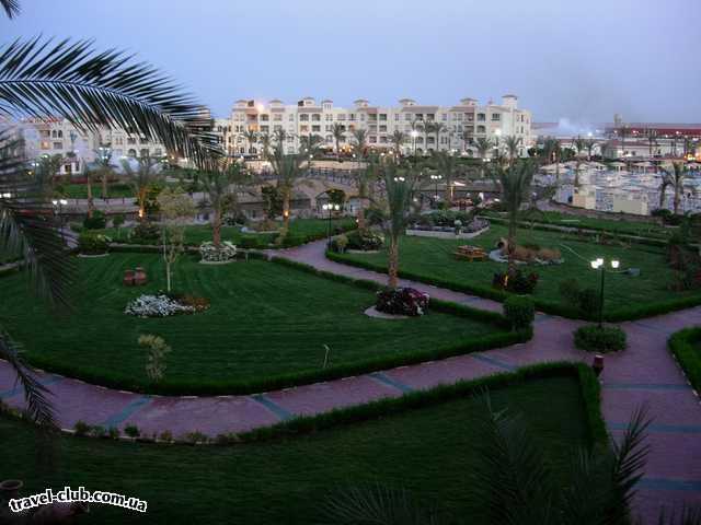  Египет  Хургада  LTI - Dana Beach Resort  Вид из окна номера. Большая территория.