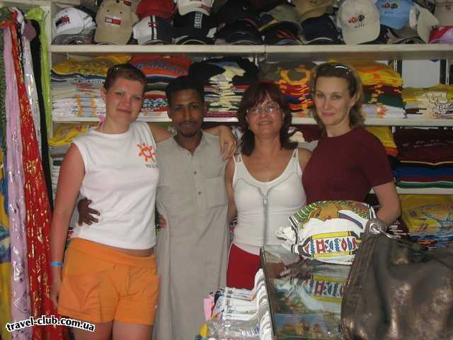  Египет  Хургада  Mashrabiya 4*  Абас, продавец в близлежащем магазине