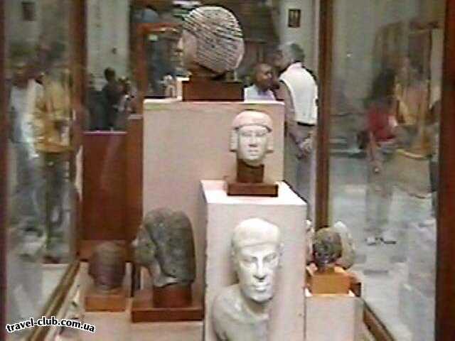  Египет  Хургада  Eiffel 3*  часть экспозиции каирского музея