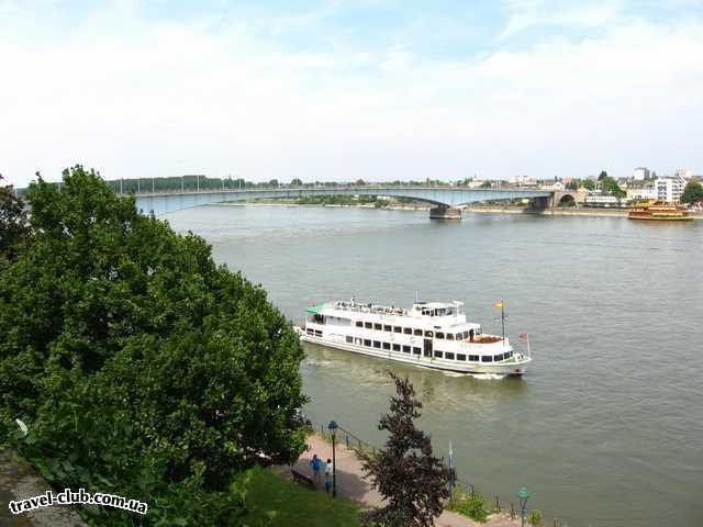  Германия  Бонн  Река Рейн.