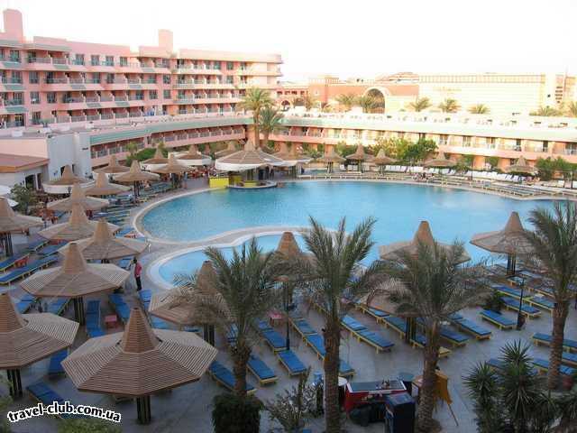  Египет  Хургада  Sindbad aqua park 4*  Вид на бассейн с номера