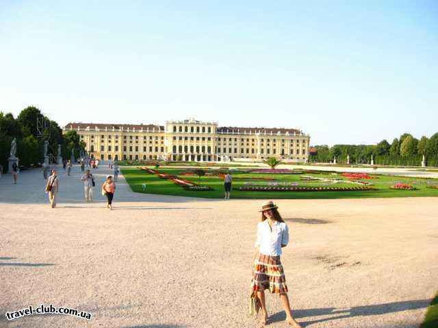  Австрия  Вена  Замок Шёнбрунн, вид на Большой партер и дворцовый сад