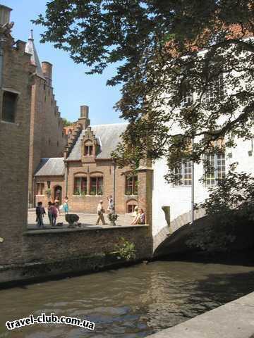  Бельгия  Брюгге  Внутренний двор Музея Груутхузе
