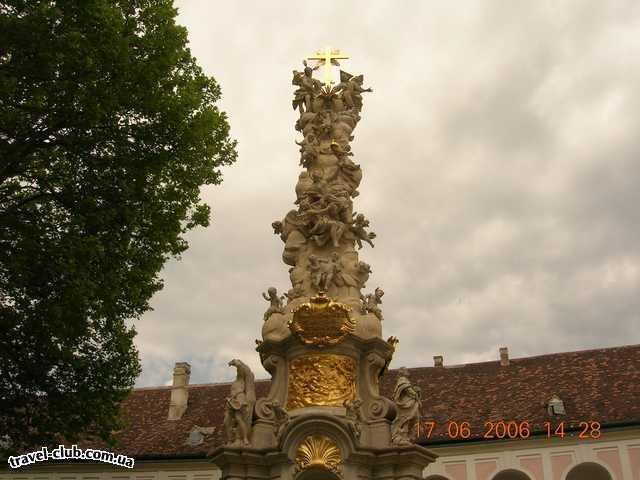  Австрия  Вена  Монастырь...Чумная колонна