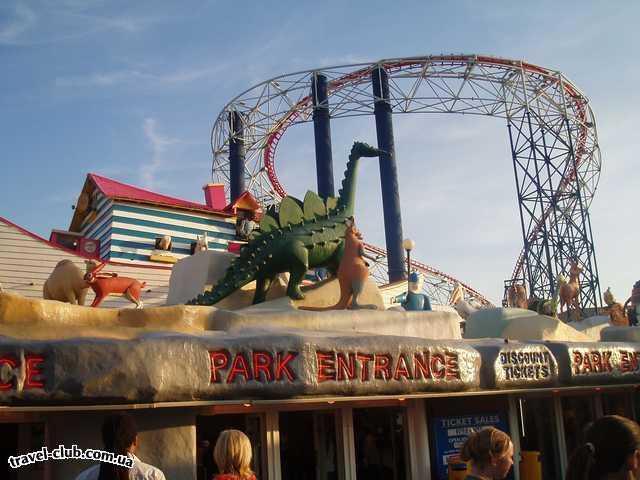  Англия  Theme park in Blackpool