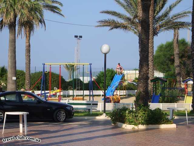  Тунис  Сусс  Марабу  Детская площадка
