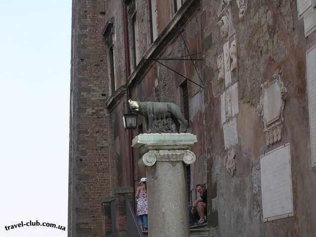  Италия  Волчица - символ Рима.