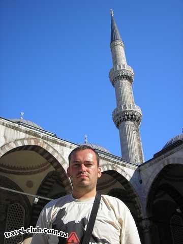  Турция  Стамбул  голубая мечеть под голубым небом...