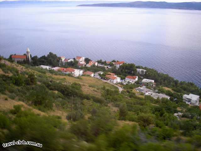  Хорватия  макарская ривьера, курорт башка вода  панорама бреллы сверху