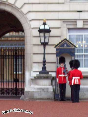 Англия  Лондон  Смена караула у Королевского дворца