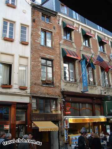  Бельгия  Самый маленький дом Брюсселя