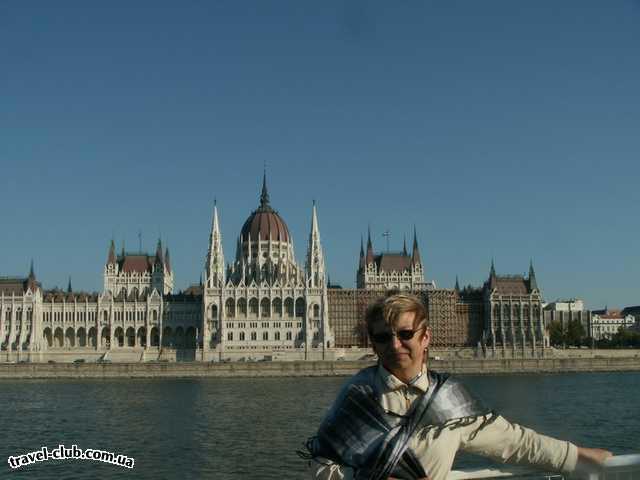  Венгрия  Будапешт  Rege  Будапешт. Вид на Парламент с борта речного кораблика.