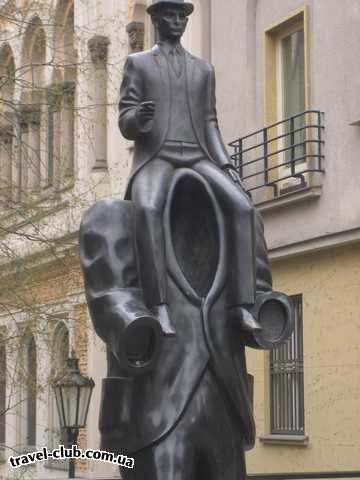 Чехия  Прага  Памятник Кафке