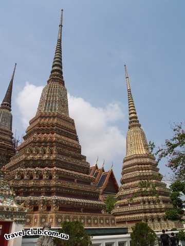  Таиланд  Бангкок  Ступы в храме Изумрудного Будды