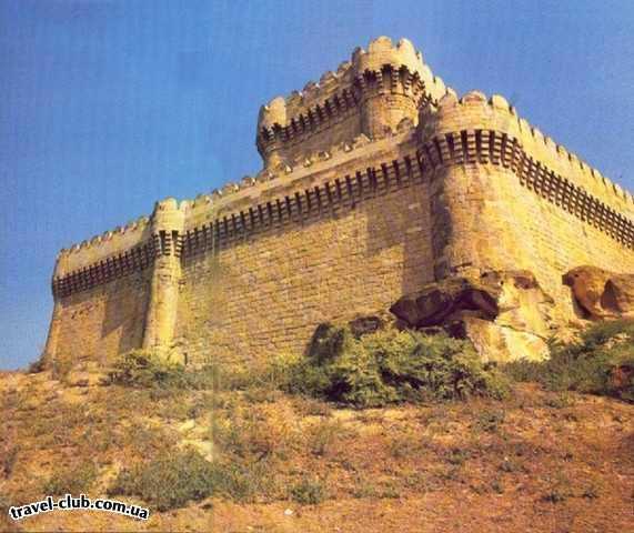  Азербайджан  Баку  Замок в селении Раманы близ Баку