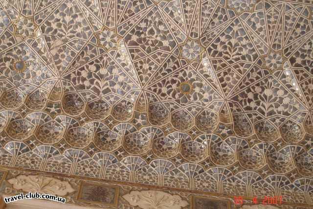 Индия  Зеркальные украшения дворца в форте Амбер
