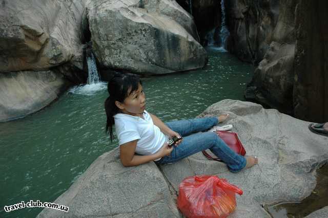  Вьетнам  Сайгон  Вики ,забавная,въетнамская девушка,наш гид, стеснитель