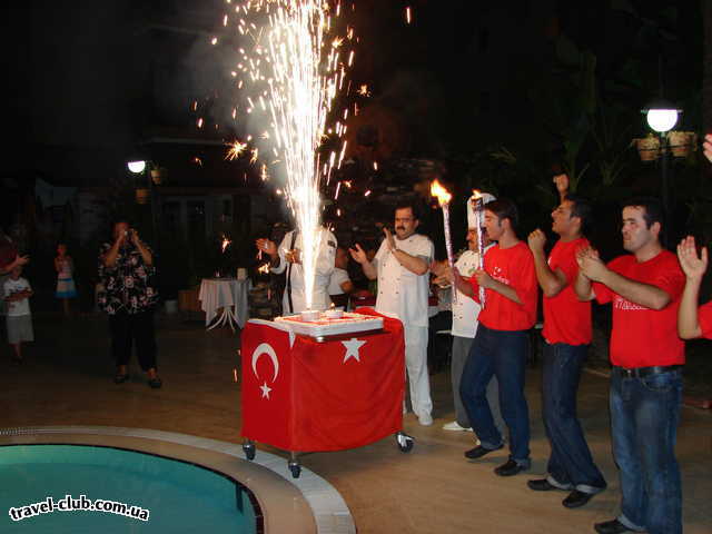  Турция  Кемер  Kiris solim 3*  Торт в отеле